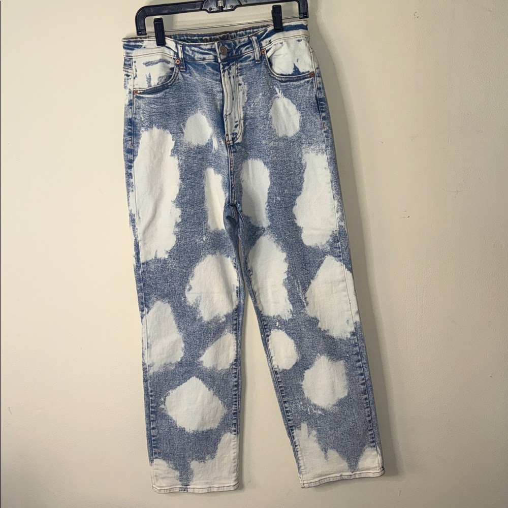 Rue21 women ‘s Blue and White Denim Jeans